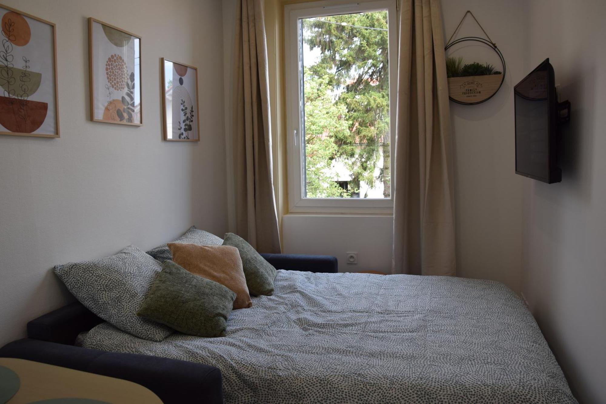 Elegant T2 A Bron, Tramway A 2Min, Box Parking, 4Personnes Apartment Luaran gambar