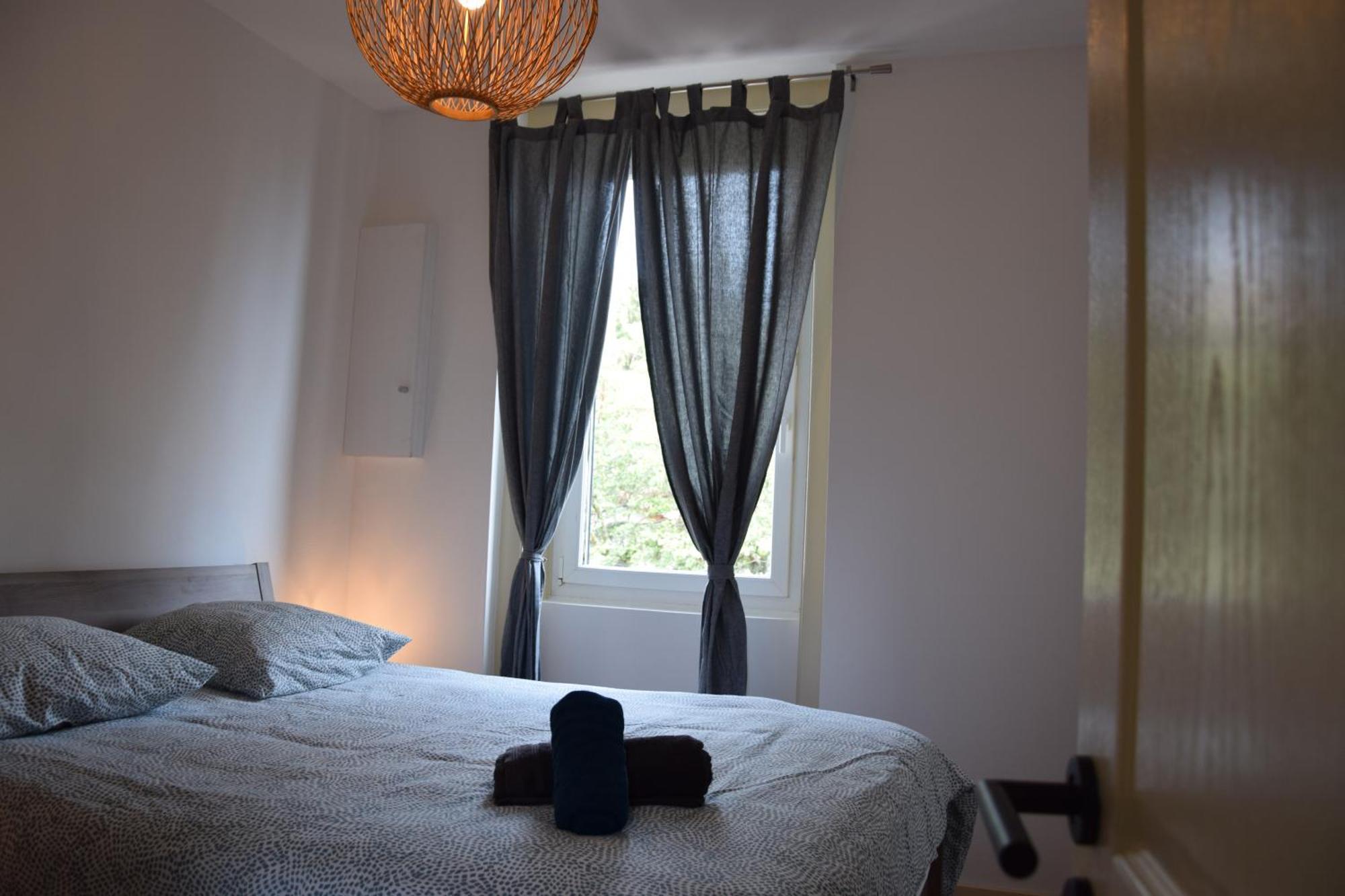 Elegant T2 A Bron, Tramway A 2Min, Box Parking, 4Personnes Apartment Luaran gambar